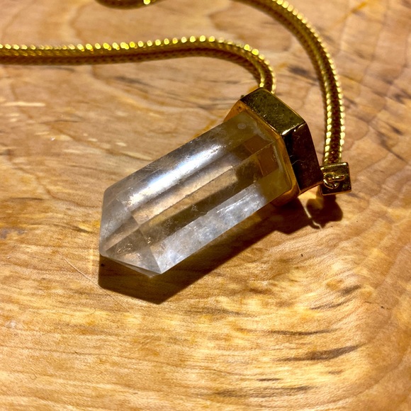 Beautiful faux crystal gold coloured necklace. Thick chain. Unworn. - Picture 2 of 7